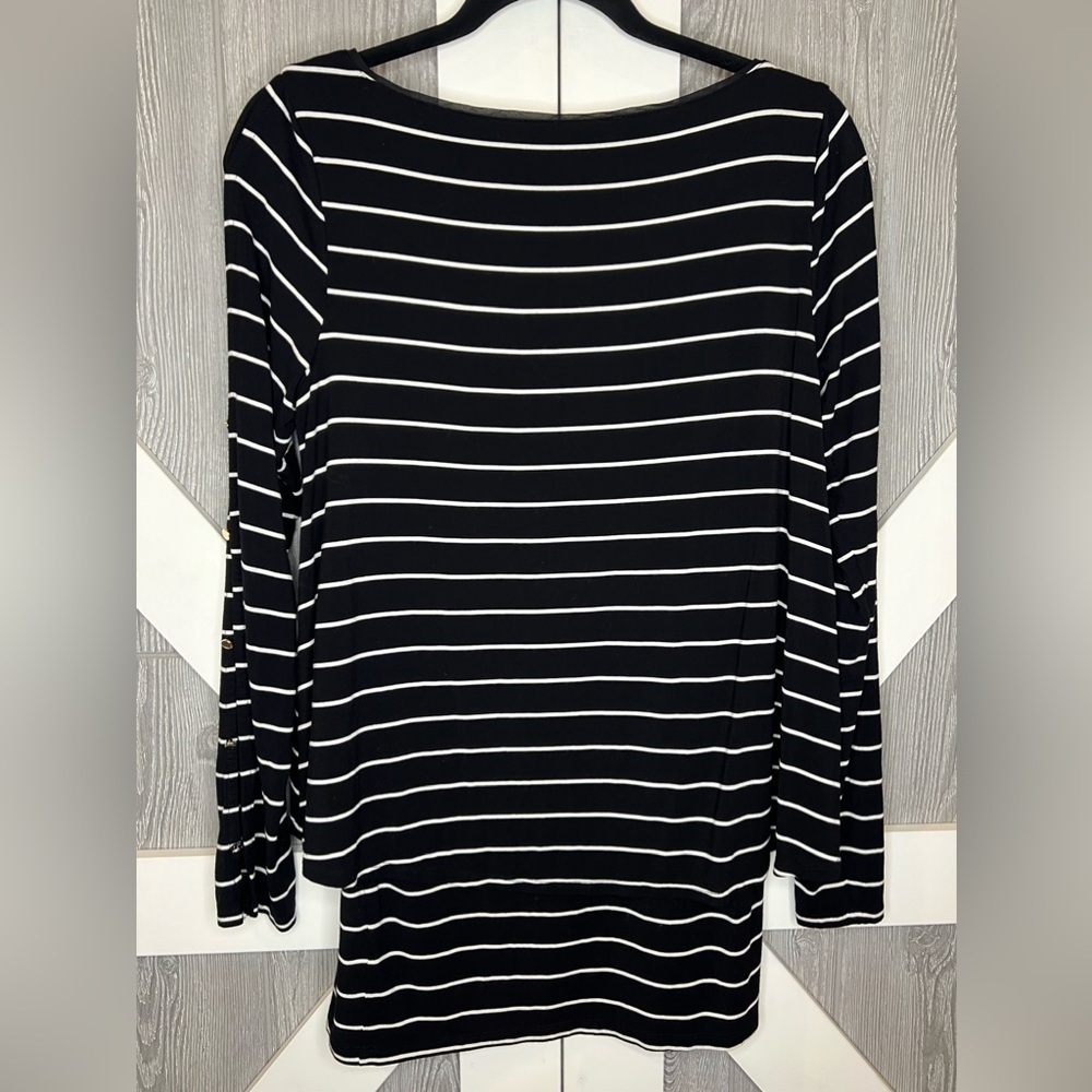 BAG032. White House Black Market Banded Waist Striped Top Button Down Sleeves - Picture 4 of 8
